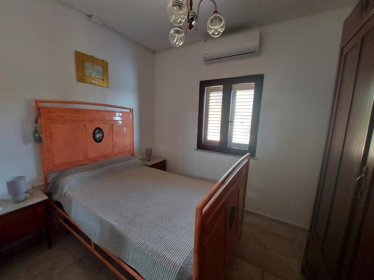 Sa Domu 'E Pisittu Apartment Iglesias Bagian luar foto