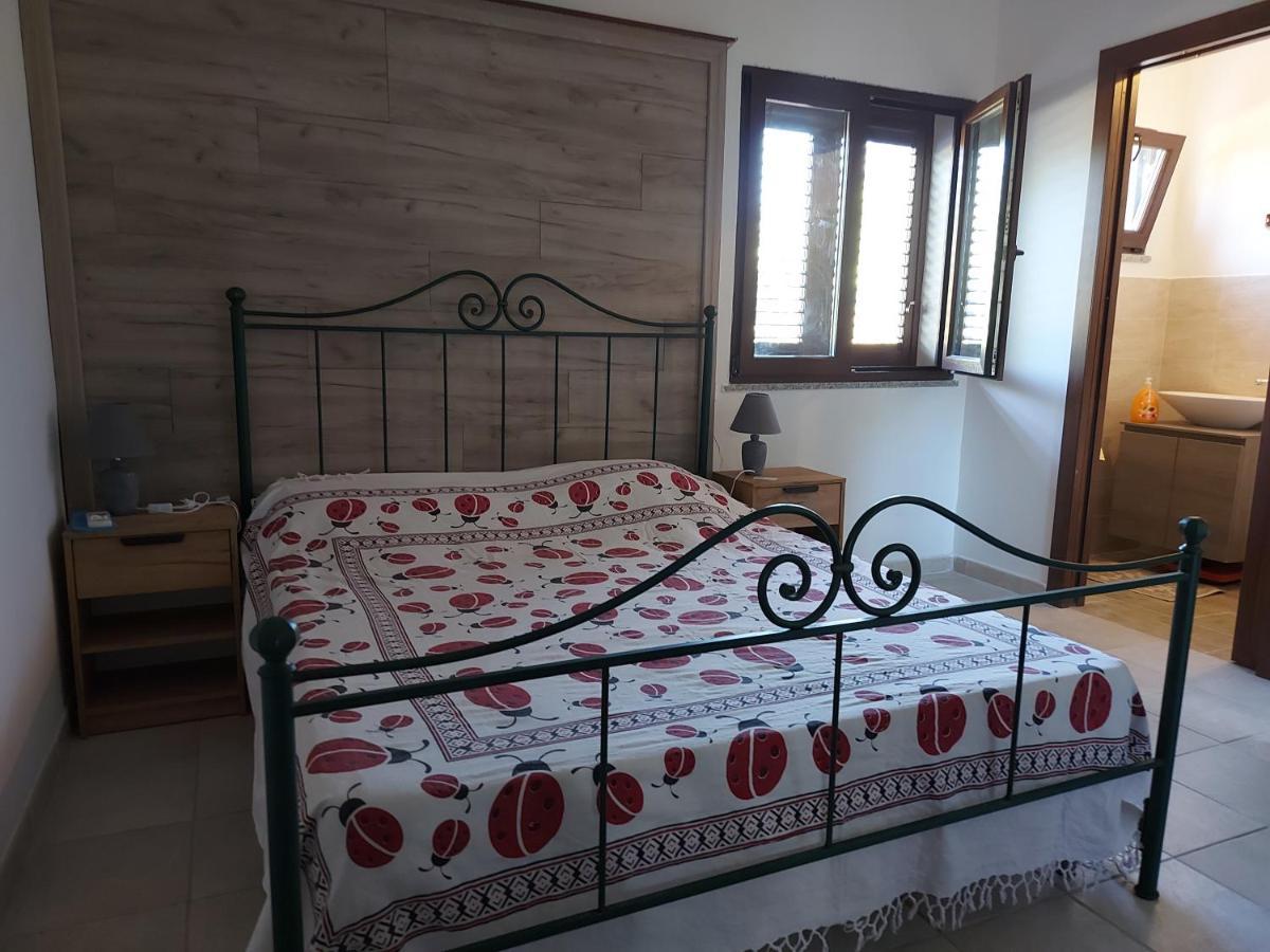 Sa Domu 'E Pisittu Apartment Iglesias Bagian luar foto