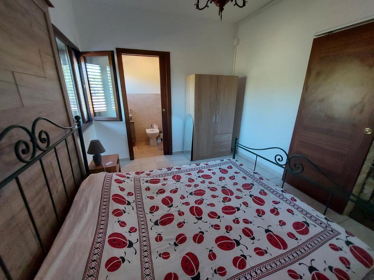 Sa Domu 'E Pisittu Apartment Iglesias Bagian luar foto