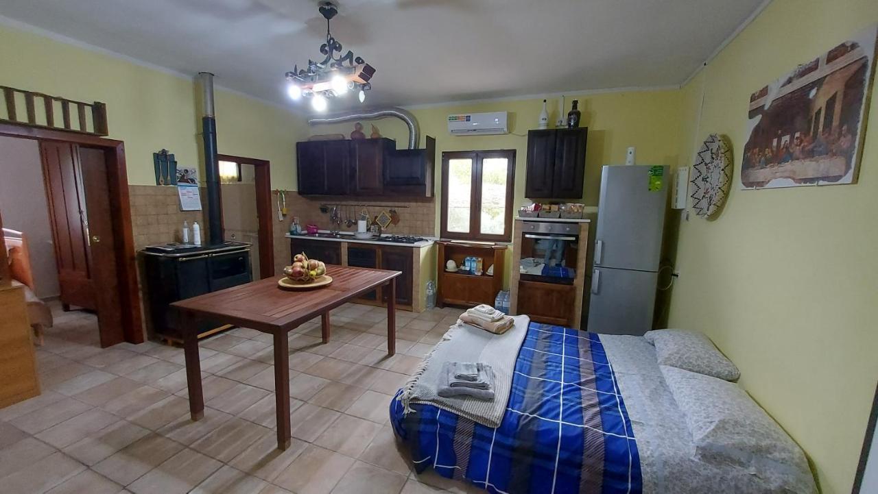 Sa Domu 'E Pisittu Apartment Iglesias Bagian luar foto